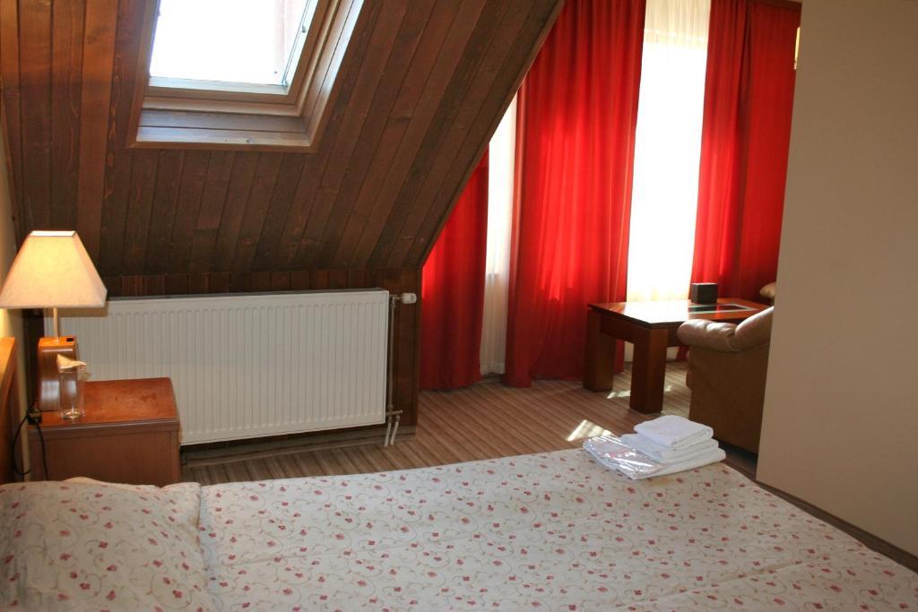 Family Hotel Zora Разлог Номер фото